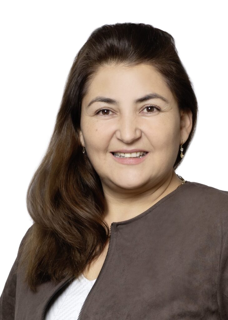 DSA<sup>in</sup> Ayse Maluhan, MA